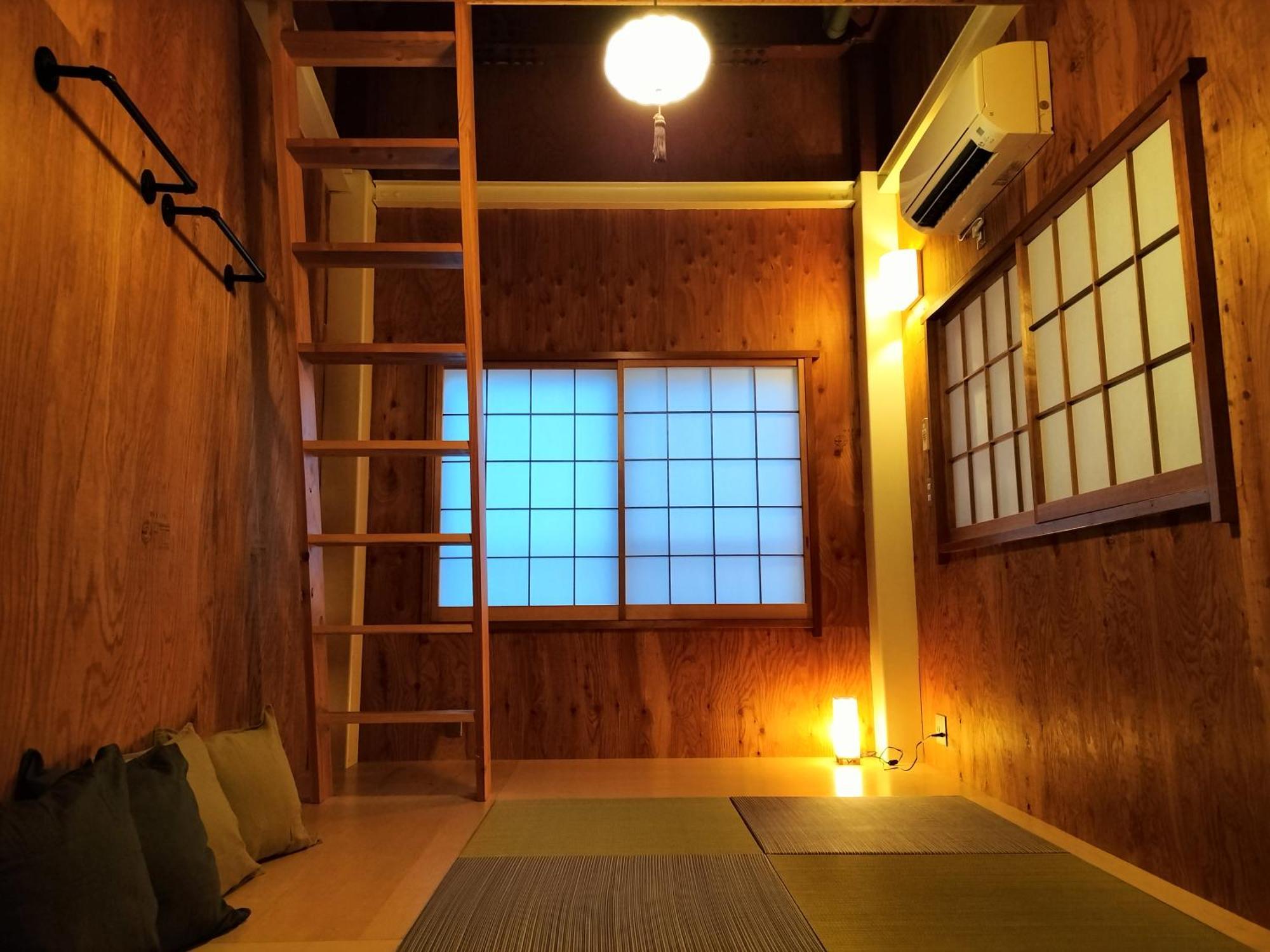 Vacation"Ninja"House Secretbase Near Asakusa Токио Экстерьер фото